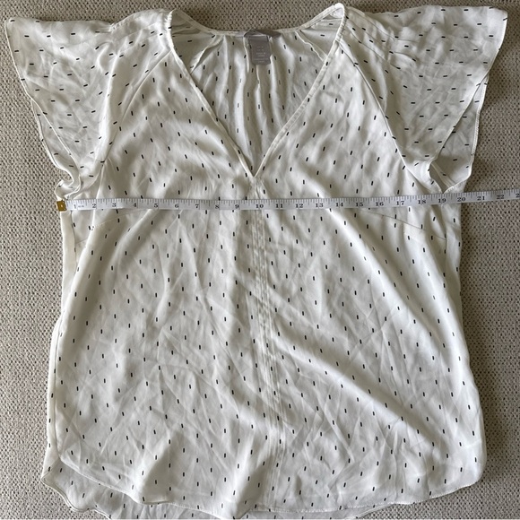 H&M White Black Dotted Line Blouse Butterfly Flutter Sleeves V Neck Size 10 - Picture 6 of 7